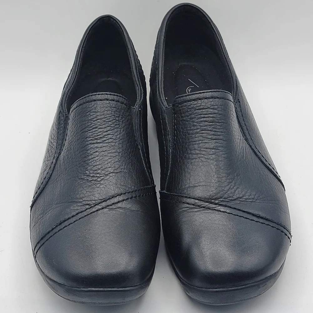 Women's Black Leather‎ Wide Width Slip-On Shoes SIZE 10W #1685